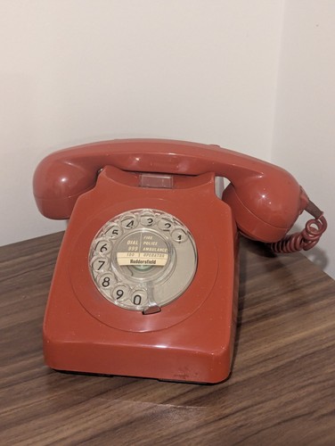 Vintage 1980 gpo gloss red - gloss,