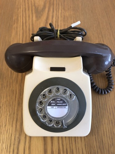 Gpo 746 telephone 1970s - 746,