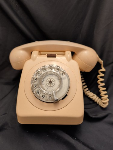 Vintage gpo telephone 706l - vintage,