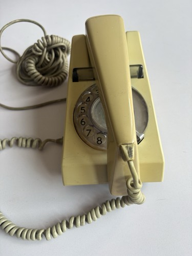 Vintage trim phone 722 - phone, rotary